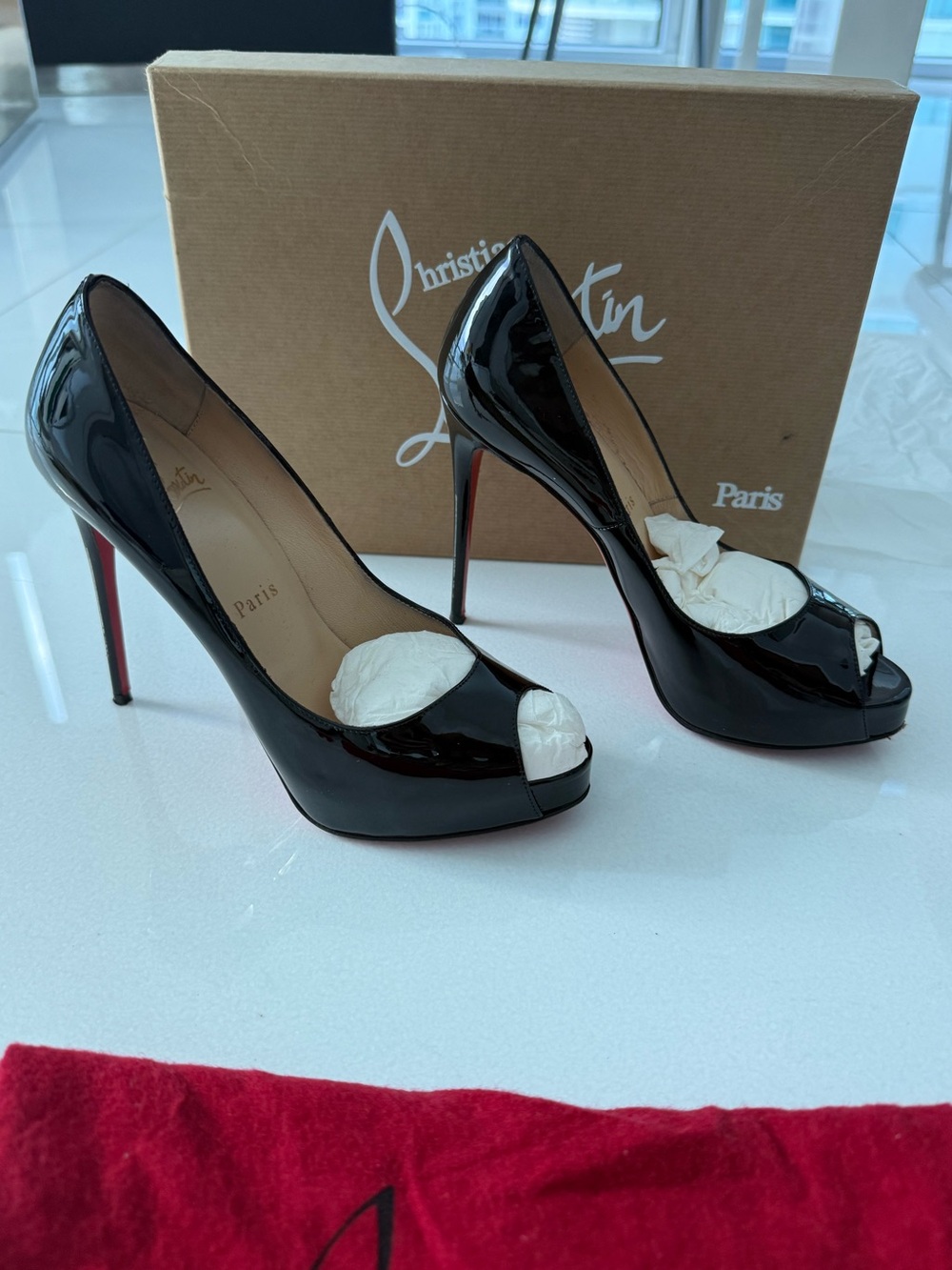 Christian Louboutin New Very Prive 120 Black Patent Peep-Toe w original box